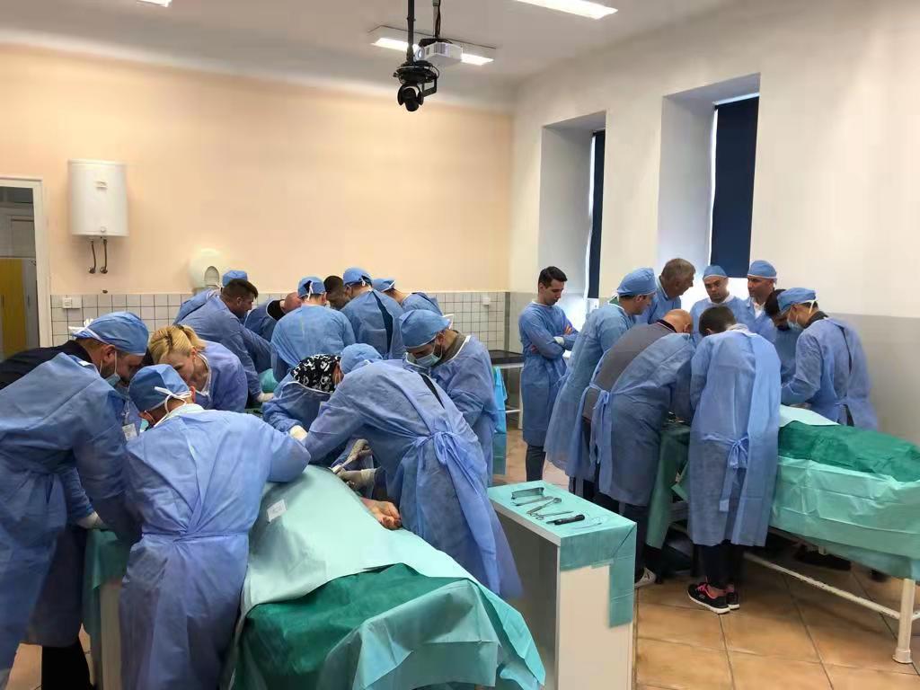 Concluyeron con éxito las Actividades Académicas de la Clase Experimental Cadáver Realizada por Double Medical en Croacia
